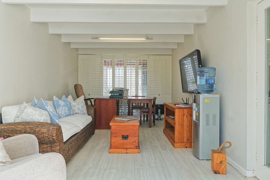 4 Bedroom Property for Sale in Winterstrand Eastern Cape